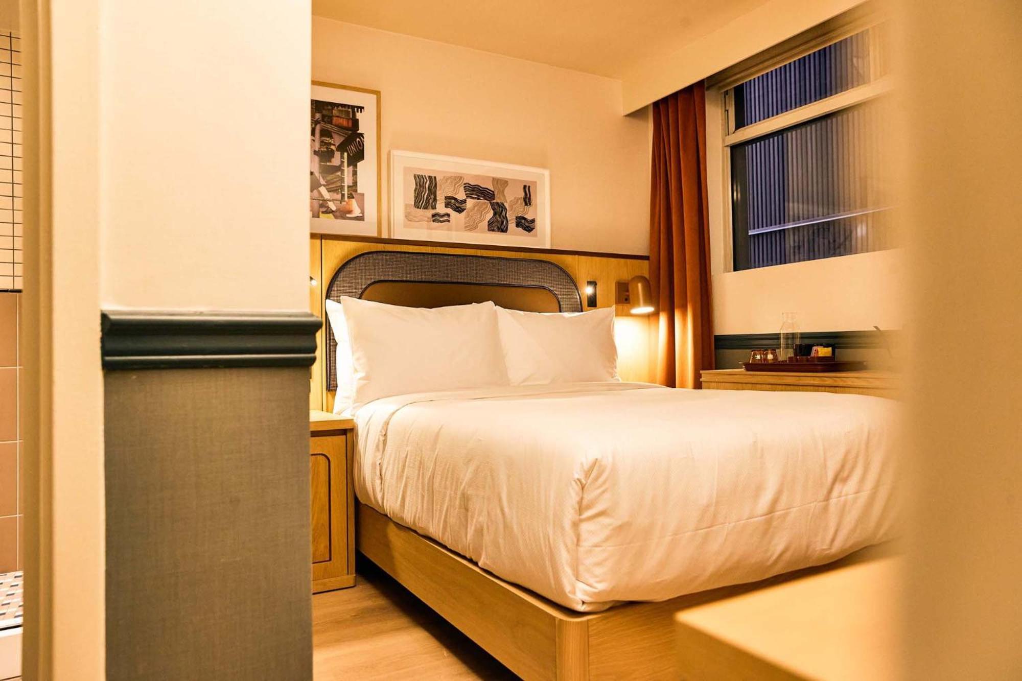 Union Hotel Toronto Room photo