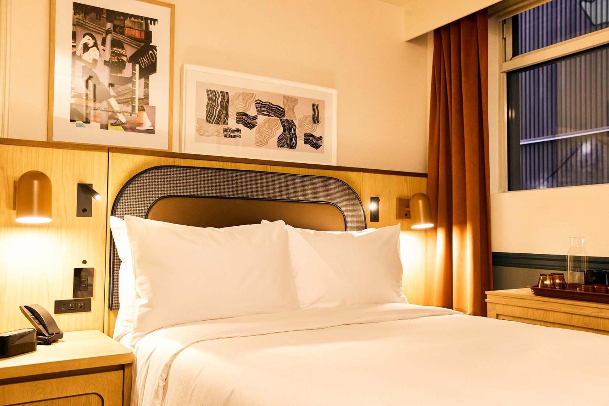 Union Hotel Toronto Room photo