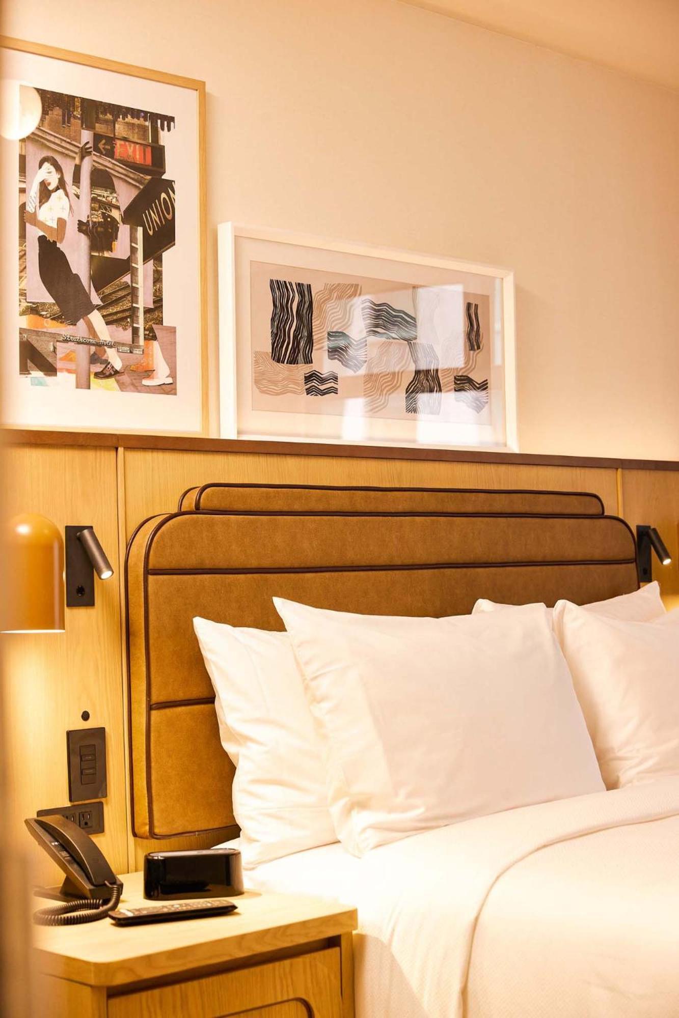 Union Hotel Toronto Room photo